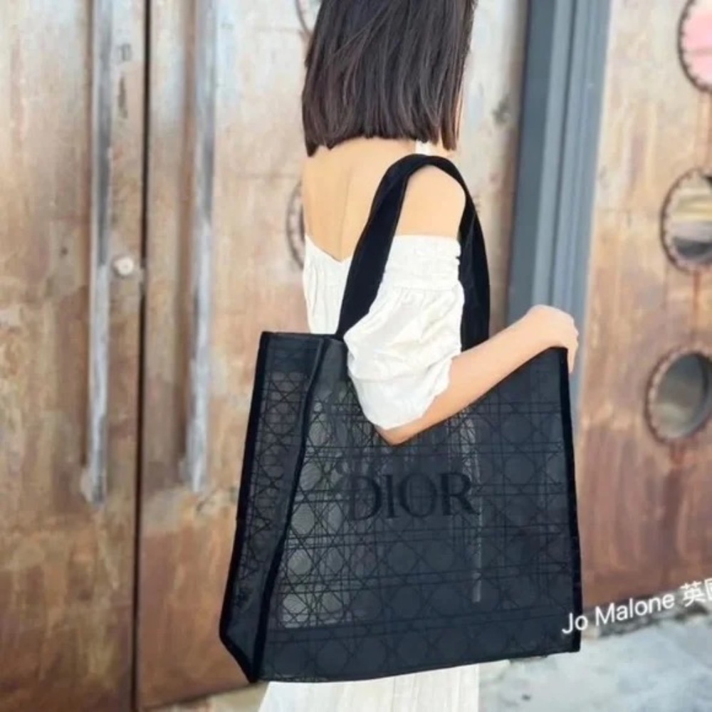 💋Christian Dior Beauty Parfums Makeup Black Velvet Mesh Large Tote Bag. - Picture 2 of 6